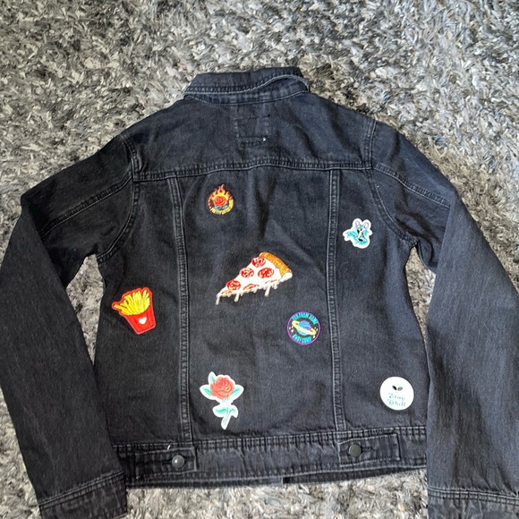 Universal Thread Jean Jacket - Picture 2 of 4